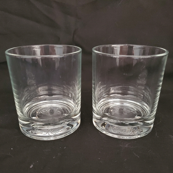 crown royal Other - Pair of Embossed Bottom Crown Royal Rock Glasses
